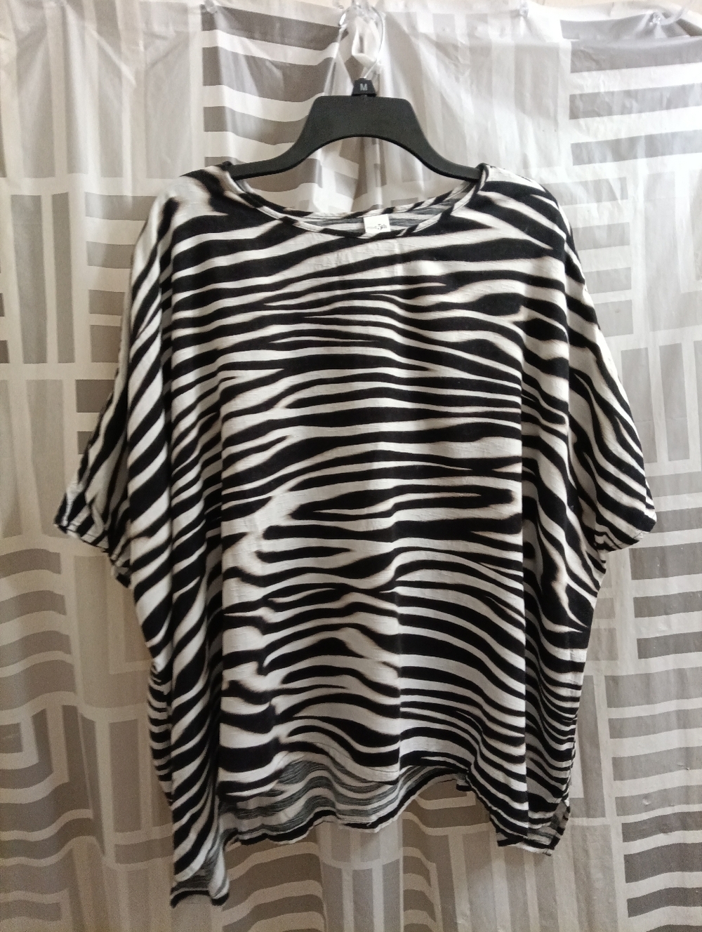 East 5th Black & White Zebra Print Tunic Top